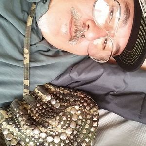 Meet your Posher, Ramiro